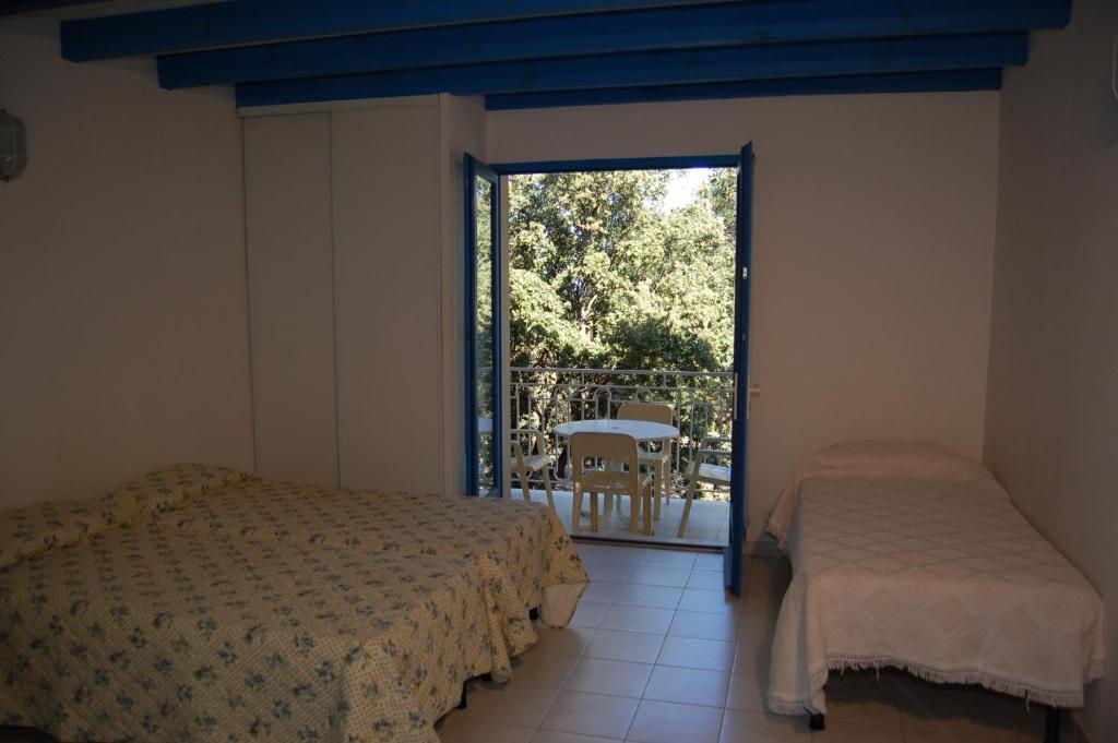 Aparthotel Cala Di Sole à Algajola  Chambre photo